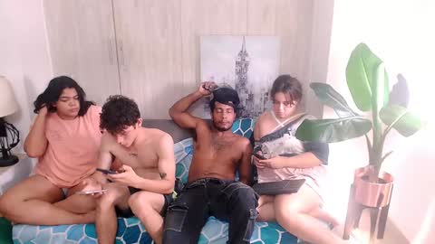 grecia_millercol online show from December 17, 2024, 4:32 pm