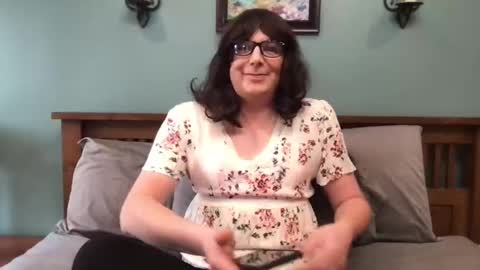 Also Khloe online show from February 3, 2025, 3:38 pm