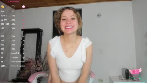 Snapshot of greeicywells chatting on February 19, 2025, 11:04 pm Greeicy online show from February 19, 2025, 11:04 pm