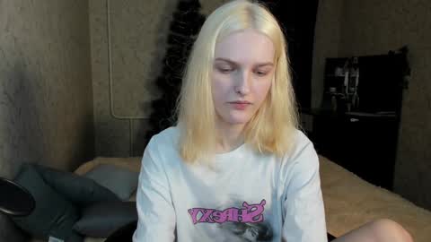 Snapshot of green_tea666 chatting on January 8, 2025, 1:53 am Lilith online show from January 8, 2025, 1:53 am