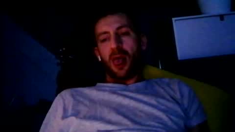 Snapshot of greendiamon chatting on October 28, 2025, 12:14 am greendiamon online show from October 28, 2025, 12:14 am