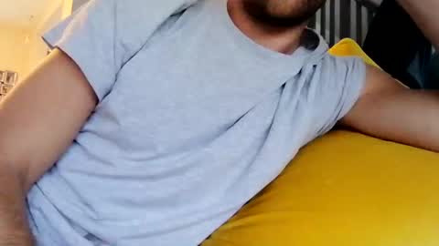 Snapshot of greendiamon chatting on October 28, 2025, 12:19 pm greendiamon online show from October 28, 2025, 12:19 pm