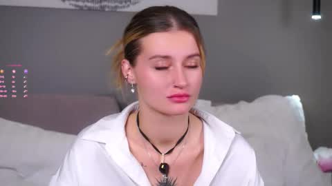 Kelly online show from December 5, 2025, 12:36 pm