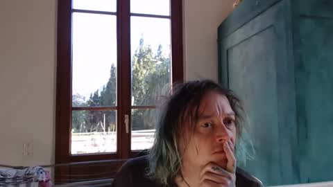 Snapshot of greenmoon88888 chatting on January 18, 2025, 11:32 am Greenmoon online show from January 18, 2025, 11:32 am