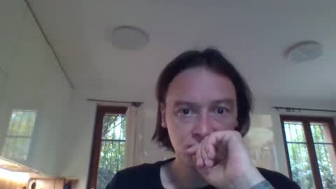 Snapshot of greenmoon88888 chatting on October 30, 2025, 10:06 am Greenmoon online show from October 30, 2025, 10:06 am