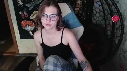 Lina online show from June 14, 2026, 3:03 pm