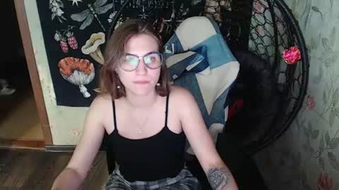 Lina online show from June 16, 2026, 11:02 am