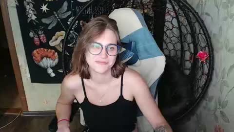 Lina online show from July 20, 2026, 10:39 am