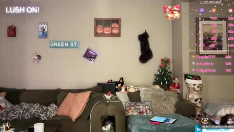 Snapshot of greenxxxqueen chatting on November 30, 2025, 5:11 am SexQueen Nikki online show from November 30, 2025, 5:11 am