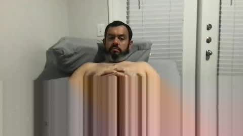 Snapshot of greg78652 chatting on October 24, 2025, 2:19 am greg78652 online show from October 24, 2025, 2:19 am