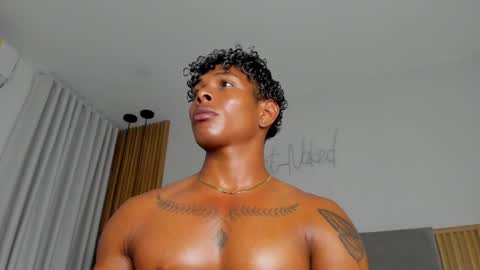 Snapshot of gregoriiandmax chatting on December 7, 2024, 3:25 am Gregori online show from December 7, 2024, 3:25 am