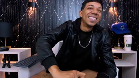 GregorySforza online show from November 22, 2025, 2:27 pm