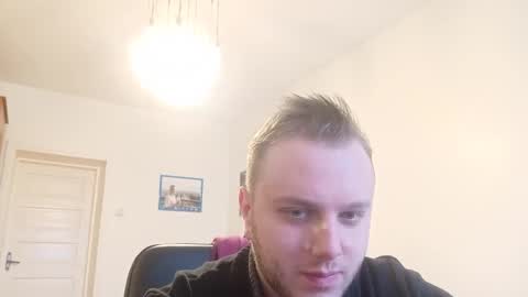 Snapshot of gregory_the_bear chatting on December 10, 2024, 8:08 am Gregory online show from December 10, 2024, 8:08 am