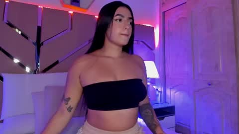 greidy_baker online show from July 7, 2026, 2:58 am