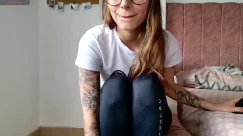  Emmy  online show from April 22, 2026, 7:59 pm