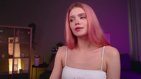 gretchen_mol online show from October 7, 2025, 7:38 am