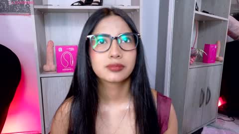 Gretel  online show from May 21, 2026, 3:24 am