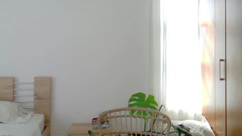 Snapshot of grettabenett_ chatting on January 14, 2025, 6:28 pm Gretta online show from January 14, 2025, 6:28 pm