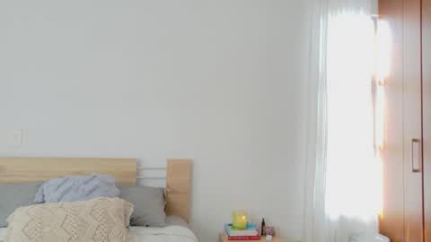 Snapshot of grettabenett_ chatting on November 11, 2025, 8:09 pm Gretta online show from November 11, 2025, 8:09 pm