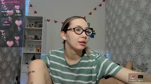 Snapshot of gretty_love chatting on October 28, 2025, 9:46 am gretty love online show from October 28, 2025, 9:46 am