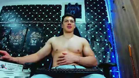 griego01 online show from June 14, 2026, 11:40 pm
