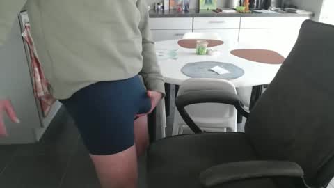 Griesie online show from November 6, 2025, 10:05 am