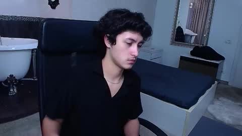 Snapshot of griffindane chatting on February 13, 2026, 5:36 am GriffinDane online show from February 13, 2026, 5:36 am