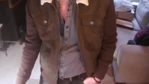 Grim online show from November 23, 2025, 3:23 pm