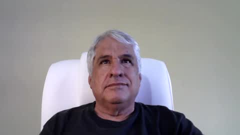 Snapshot of grisa01 chatting on February 3, 2025, 6:39 pm grisa01 online show from February 3, 2025, 6:39 pm