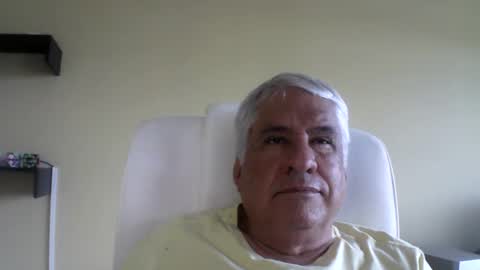 Snapshot of grisa01 chatting on November 5, 2025, 12:27 pm grisa01 online show from November 5, 2025, 12:27 pm