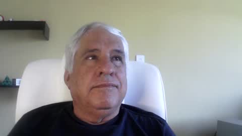 Snapshot of grisa01 chatting on November 11, 2025, 1:00 pm grisa01 online show from November 11, 2025, 1:00 pm