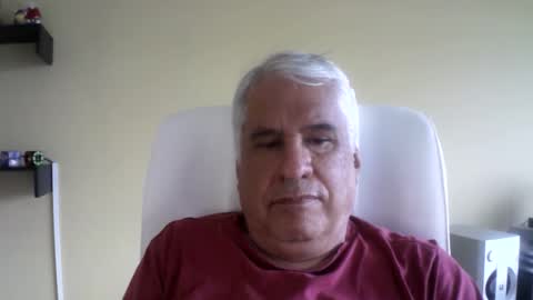 grisa01 online show from December 17, 2025, 2:23 pm