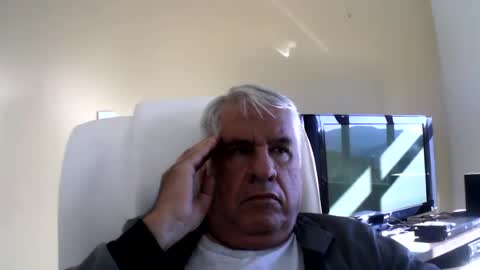grisa01 online show from June 19, 2026, 6:12 pm