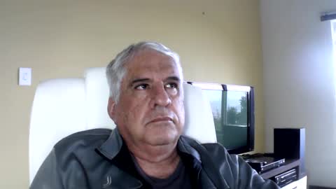 grisa01 online show from June 23, 2026, 3:32 pm