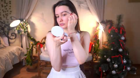 Gwen online show from February 8, 2026, 4:16 am