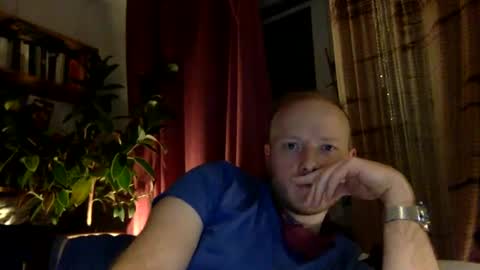 gruendamien online show from January 12, 2025, 12:28 am
