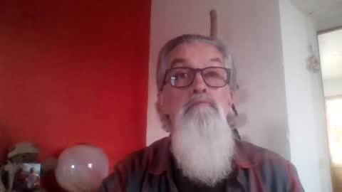 Snapshot of grybear60 chatting on January 2, 2025, 2:24 pm Grybear online show from January 2, 2025, 2:24 pm