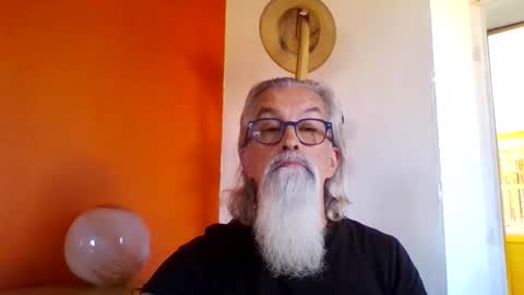 Snapshot of grybear60 chatting on October 2, 2025, 10:22 am Grybear online show from October 2, 2025, 10:22 am