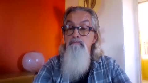 Snapshot of grybear60 chatting on November 27, 2025, 12:07 pm Grybear online show from November 27, 2025, 12:07 pm