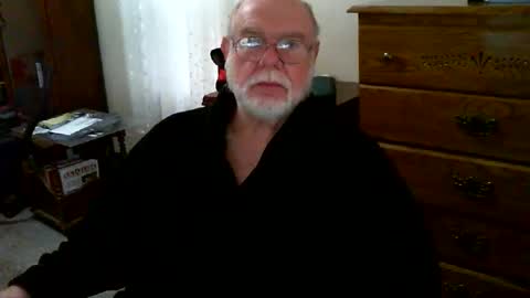 Snapshot of gtnolder60 chatting on March 5, 2026, 1:07 pm Gary online show from March 5, 2026, 1:07 pm