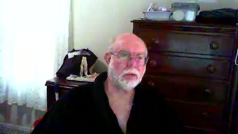 Snapshot of gtnolder60 chatting on April 16, 2026, 11:44 am Gary online show from April 16, 2026, 11:44 am