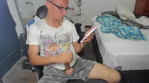 Snapshot of guachin_new chatting on December 6, 2024, 5:09 am guachin_new online show from December 6, 2024, 5:09 am