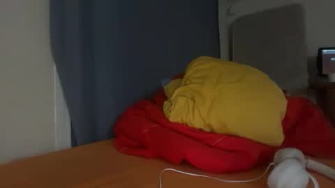 guardiannif_ online show from February 12, 2026, 1:11 am