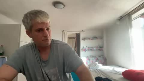 guardiannif_ online show from February 17, 2026, 4:35 pm