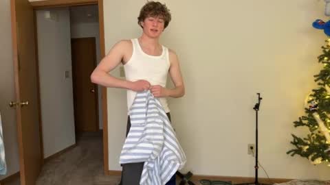 gucciboi4 online show from February 26, 2026, 5:23 pm