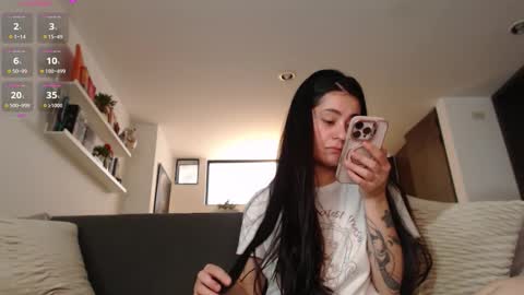 Snapshot of guccipussy1 chatting on October 21, 2025, 7:47 pm Elena online show from October 21, 2025, 7:47 pm