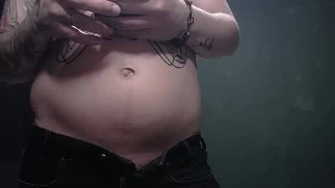 Snapshot of guesswhatbitch chatting on September 30, 2025, 8:25 pm GuessWhatBitch online show from September 30, 2025, 8:25 pm