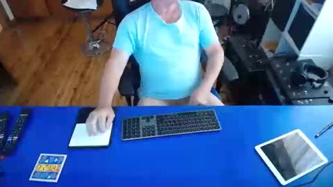 guesswhatigot2 online show from January 23, 2025, 4:52 am