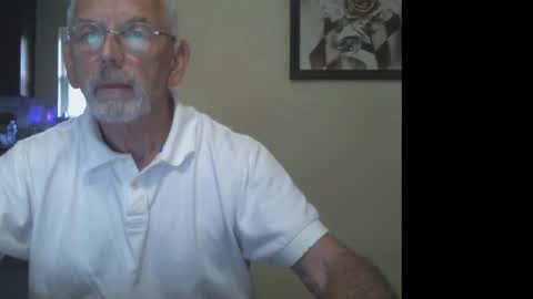 Snapshot of gulfcoast1952 chatting on October 5, 2025, 11:02 pm Roy online show from October 5, 2025, 11:02 pm