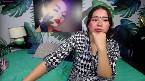 Snapshot of gurvinderr chatting on February 6, 2025, 7:07 pm Hushaima Gur online show from February 6, 2025, 7:07 pm